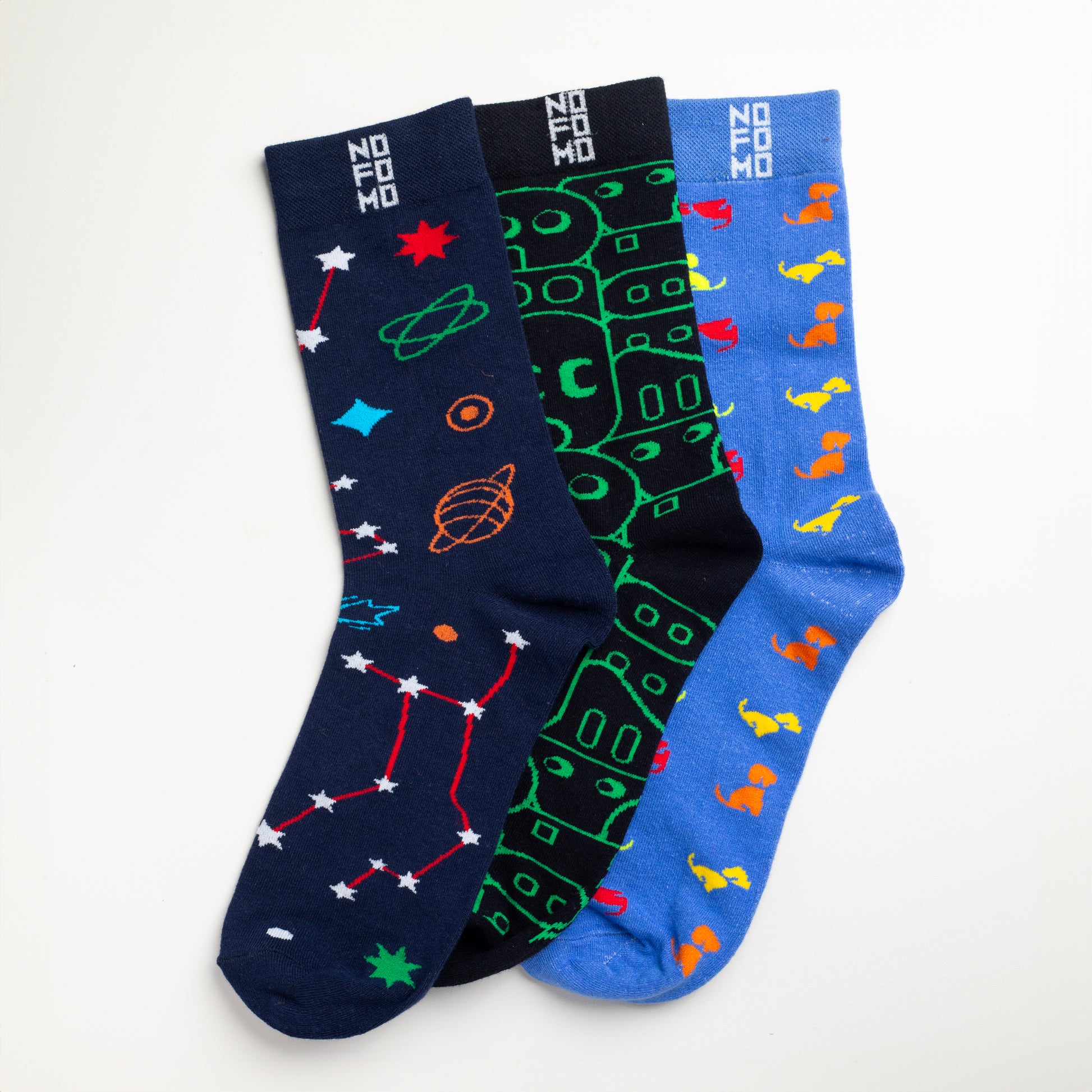 3-colourful--blue-black-funky-pattern-cotton-crew-length-socks-box